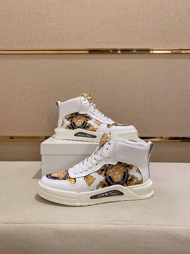 Picture of Versace Shoes Men _SKUfw145143645fw